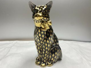 Herend Hungary Porcelain Black & Gold Fishnet Cat W Gold Bow