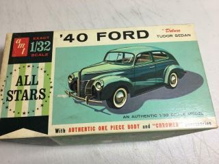 1940 Ford Deluxe Tudor Sedan Amt 1:32 Model Kit 1/32 All Complete Vintage Kit