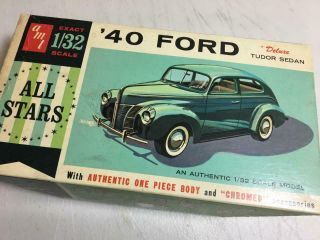 1940 Ford Deluxe Tudor Sedan AMT 1:32 model kit 1/32 all complete vintage kit 2