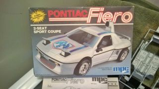 Mpc 6309 Pontiac Fiero 2 Seat Sport Coupe 1/25 Scale Model Kit Wide Body Stock