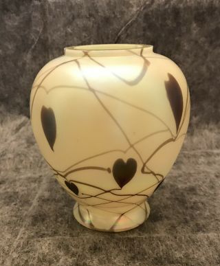 Fenton Dave Fetty Designed Topaz Opalescent Hanging Hearts Vase 3