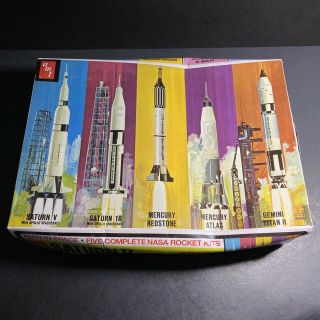 Vintage Model: Amt - Saturn V Rocket & Apollo Spaceship 1:48 100 Complete / Mmd