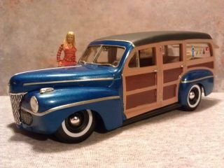 1/25 Scale Adult Built 1941 Ford Woody Custom Surf Wagon.