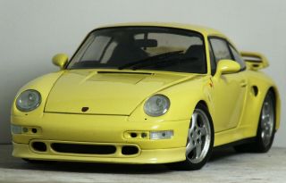 1:18 Ut Models " 1997 Porsche 911 (993) Turbo S " (light Yellow) Rare Htf 27836