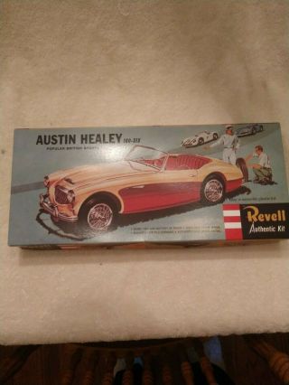 Revell 1956 Austin Healey 100 - Six Model Kit.  Scale 1:25 Model H - 1217