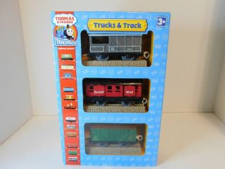 Thomas Friends Trackmaster " Trucks & Track " 3 Pack Set Mail,  Vent Van,  Toad