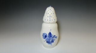 Royal Copenhagen 1951 Blue White Floral Porcelain Sugar Pot 8222 Shaker 8 "