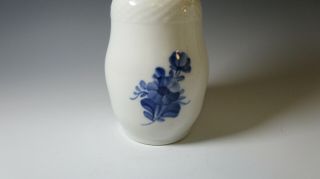Royal Copenhagen 1951 Blue White Floral Porcelain Sugar Pot 8222 Shaker 8 