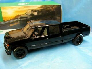 1997 Chevrolet Silverado 3500 Pick Up Blacked Out 1/18 Greenlight Htf Ltd.  Ed.