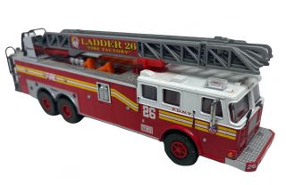 Code 3 Firetruck 1998 Seagrave Fdny Ladder 26 Diecast Metal Fire Factory 1:64