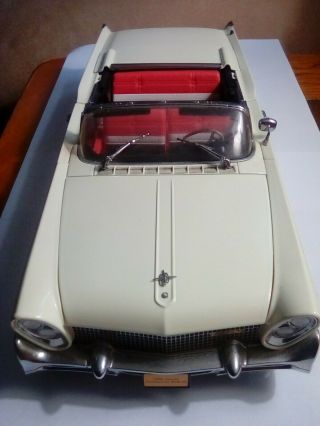 1958 Lincoln Continental Mark 3 White Platinum Series 1/18 Diecast Model Car