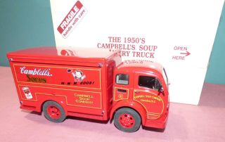 Danbury 1:24 Campbell ' s Soup 1950 ' s White Delivery Truck w/ Cases 3