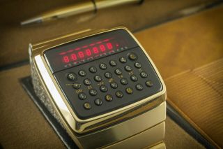 1977 Hewlett - Packard Hp - 01 Raised Keys Prototype Led Digital Calculator Watch