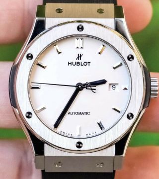 Hublot Classic Fusion 42 Titanium Opaline Silver / White Dial Box 542.  Nx.  2611.  Lr