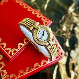 A LADIES CARTIER COLISEE IN 18K GOLD AND DIAMONDS 2