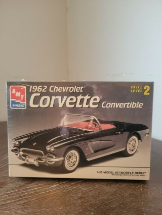 Amt Ertl 6489 1962 Chevrolet Corvette Convertable 1/25 Scale Model Kit