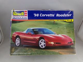 1998 Corvette Roadster Model Kit Revell Monogram 1:25101821dmt3