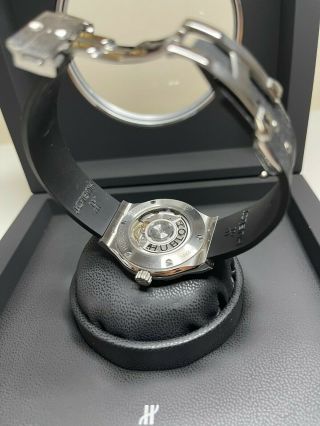 Hublot Classic Fusion Automatic Mat Black Dial Men ' s Watch Extra Band 5