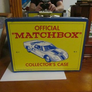 OLD OFFICIAL MATCHBOX 48 CAR COLLECTORS CASE FOR DIECAST 1960 ' S,  TAG ENGLAND 2