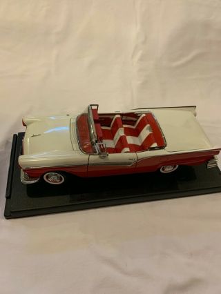 Franklin Precision Models 1957 Ford Skyliner Convertible White & Red 1/24