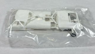 REVELL 565 FORD GT 1/25 Scale LR 2