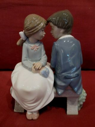 Stunning Lladro Nao Figurine Entitled First Love 1136 Boyfriend And Girlfriend
