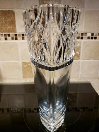 Mikasa 12 " Bali Pattern Crystal Triangular Vase Czech Republic (ts)