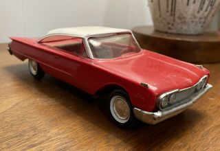 1960 Ford Fairlane Promo Model Car By Amt (friction)