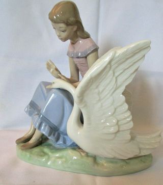 Lladro/nao Pretty Young Girl Sitting With Swan