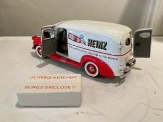The Danbury 1940 ' s Heinz Delivery Truck 1:24 Die Cast w Box & Paperwork 2
