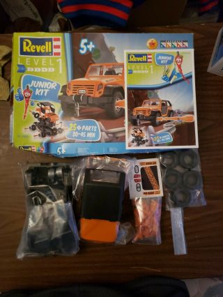 Revell Junior Kit Jeep 1:20 Scale Plastic Model Kit 45 - 1003 Nib