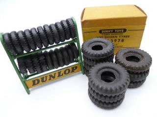Vintage Dinky 786 Dunlop Tyre Rack & Tyres / Box Of 13978 Tyres 1960