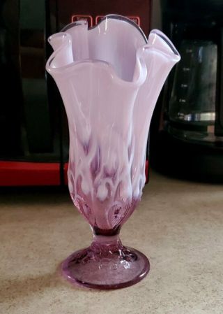 Vintage Fenton Lavendar Opalescent Lily Of The Valley Handkerchief Vase 7 - 3/4 "