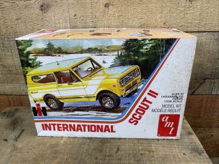 Amt 1977 International Harvester Scout Ii 1:25 Scale Model Car Kit 1248 Open Box