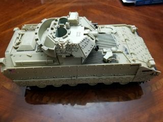 1:18 Unimax Forces Of Valor Us M3a2 Bradley Infantry Fighting Vehicle.