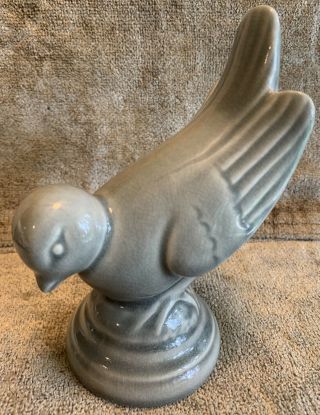 Red Wing Pottery Smokey Grey Song Bird Robin Figurine 1036