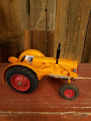Minneapolis Moline Utu 1/16 Limited Edition Tractor Scale Model 2664 Of 5000