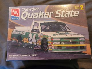 Relisted 24 Chevrolet Quaker State 4x4 Truck 1:25 Scale Model Car Kit