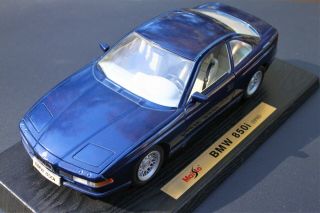 Vintage - Maisto Bmw 850i - In (1990) [1:18 Scale Diecast Car]