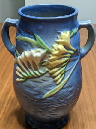 Blue Roseville Pottery 7.  5 Inch Vase,  Freesia Pattern Which Came Out In 1945