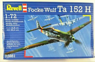 Revell Focke Wulf Ta 152 H Scale 1:72 Model Aircraft 2