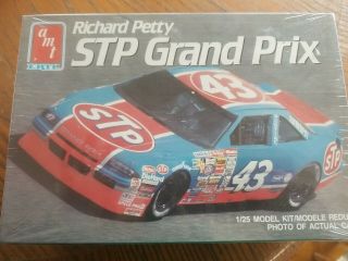 1990 Amt Ertl Richard Petty Stp Grand Prix 1/25 Kit