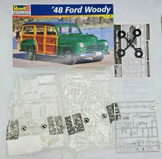 Revell 85 - 2540 " 1948 Ford Woody " Wagon.  Complete,  Unbuilt Kit.