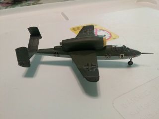 1/72 Built He - 162 Salamander