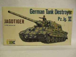 Armor Esci Jagdtiger Pz.  Jg.  Vi German Tank Destroyer Model Kit 1/72 8014 Complete
