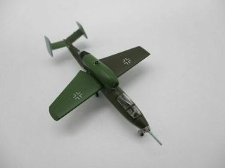 F - Toys 1/144 Luftwaffe Jet Fighter Heinkel He 162 Volksjager