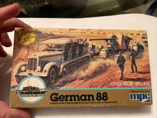 1:72 Kit Vintage 1982 Mpc No.  6202 German 88 With Halftrack & Figures