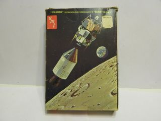 Amt 5955 - 50 1/200 Scale Apollo Space Craft Model Kit Built